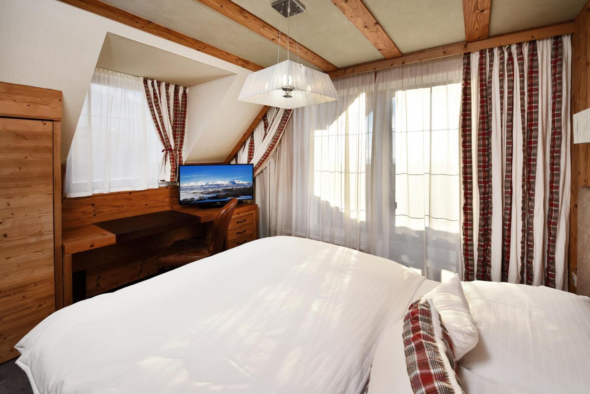 Aplend Hotel Kukucka Tatranska Lomnica Luaran gambar